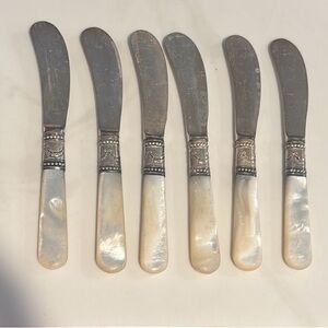 Meriden 6 Piece Vintage Mother of Pearl & Sterling Handle Butter Knives Set